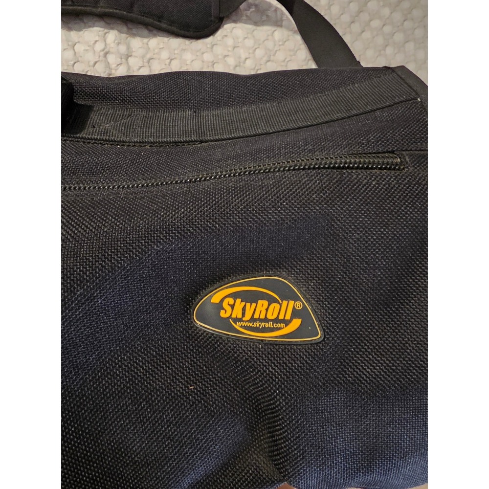 SkyRoll Roll-Up Garment Bag Mens Black Like New Carry-On Suit Travel Luggage - Picture 8 of 9